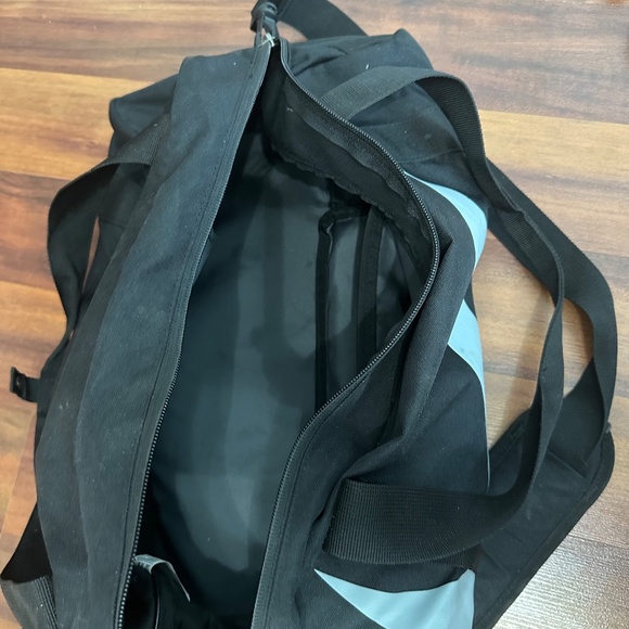 Nike Small duffel - Picture 3 of 6